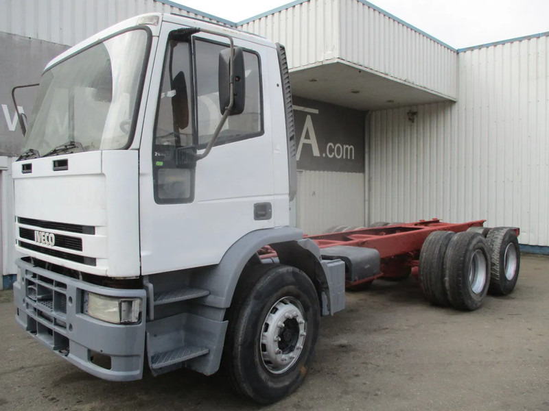 Iveco Eurotrakker 260 E 34 , Manual , 6x4 , Euro 2 - Camião chassi: foto 1 Iveco Eurotrakker 260 E 34 , Manual , 6x4 , Euro 2 - Camião chassi: foto 1