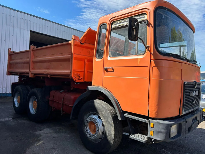 MAN 26.281, 6X4, Tipper, Spring Suspension , 362 engine and gearbox - Camião basculante: foto 4 MAN 26.281, 6X4, Tipper, Spring Suspension , 362 engine and gearbox - Camião basculante: foto 4