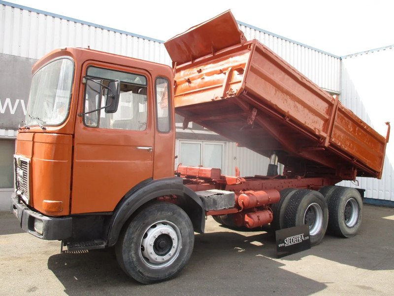 MAN 26.321 6x4 , 3 way tipper , ZF Manual , Spring suspension - Camião basculante: foto 1 MAN 26.321 6x4 , 3 way tipper , ZF Manual , Spring suspension - Camião basculante: foto 1