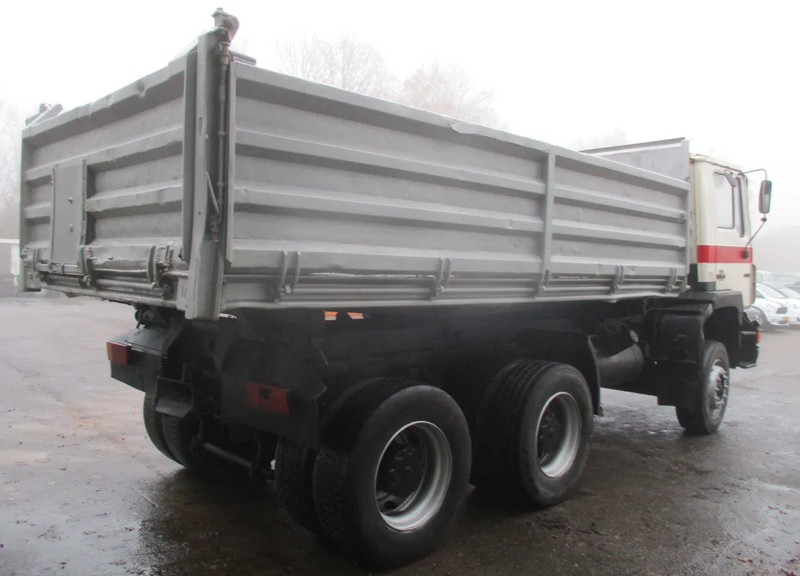 MAN 26 322 ZF Manual , 6x4 , 3 way tipper , Spring suspension - Camião basculante: foto 3 MAN 26 322 ZF Manual , 6x4 , 3 way tipper , Spring suspension - Camião basculante: foto 3