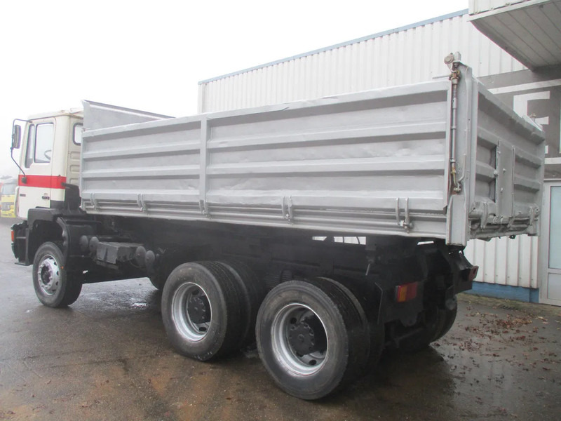 MAN 26 322 ZF Manual , 6x4 , 3 way tipper , Spring suspension - Camião basculante: foto 5 MAN 26 322 ZF Manual , 6x4 , 3 way tipper , Spring suspension - Camião basculante: foto 5