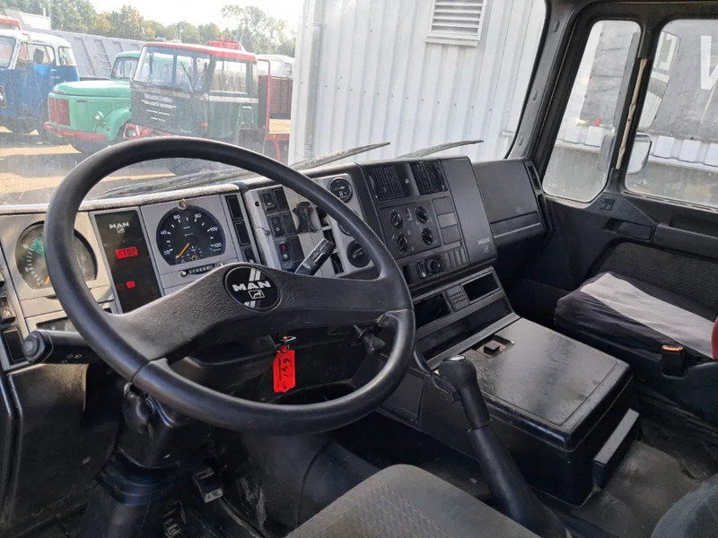 Camião chassi MAN 35-364 / FE 360 A , 8x4 , Spring Suspension , ZF Manual , Airco: foto 14 Camião chassi MAN 35-364 / FE 360 A , 8x4 , Spring Suspension , ZF Manual , Airco: foto 14