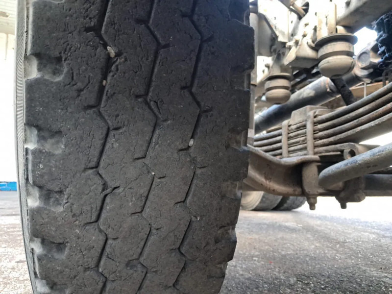 Camião chassi MAN 35-364 / FE 360 A , 8x4 , Spring Suspension , ZF Manual , Airco: foto 20 Camião chassi MAN 35-364 / FE 360 A , 8x4 , Spring Suspension , ZF Manual , Airco: foto 20