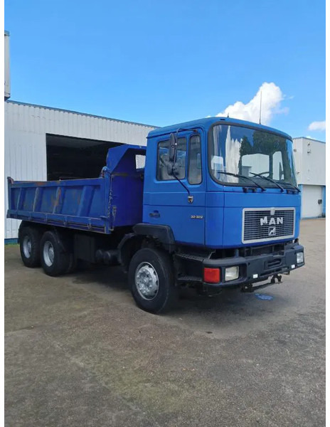 MAN F2000 , 32-322 , 6x4 , ZF Manual , Tipper , Spring Suspension - Camião basculante: foto 4 MAN F2000 , 32-322 , 6x4 , ZF Manual , Tipper , Spring Suspension - Camião basculante: foto 4