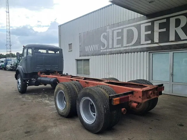 Mercedes-Benz LK 2624 , 6x4 , Manual , Spring suspension - Camião chassi: foto 5 Mercedes-Benz LK 2624 , 6x4 , Manual , Spring suspension - Camião chassi: foto 5
