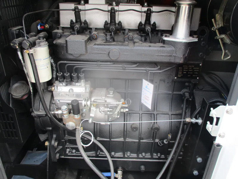 Gerador elétrico novo Plus Power GF2-30 , 30 KV , New Diesel generator ,3 Phase , 2 pieces in stock: foto 10