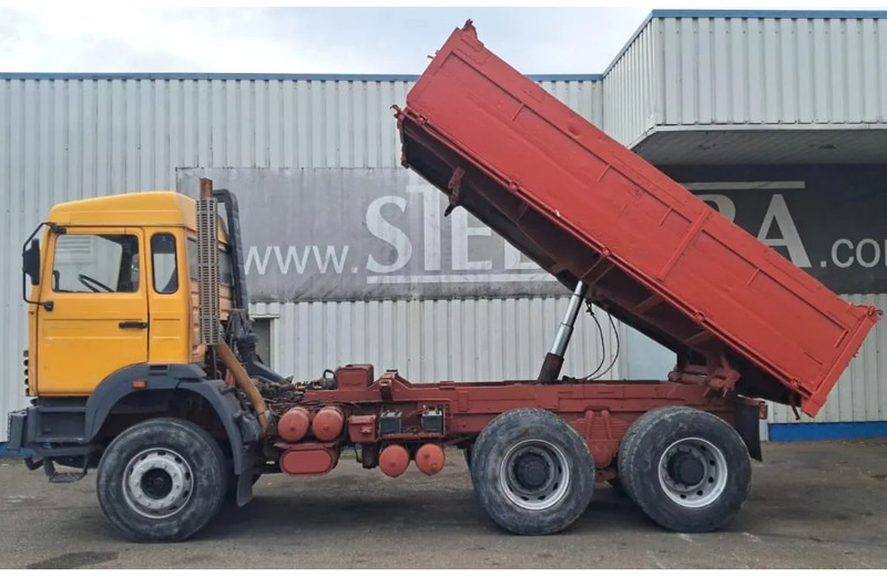 Renault G 300.26 , Manager , 6x4 , 3 Way-Tipper , Spring Suspension , Manual - Camião basculante: foto 2 Renault G 300.26 , Manager , 6x4 , 3 Way-Tipper , Spring Suspension , Manual - Camião basculante: foto 2