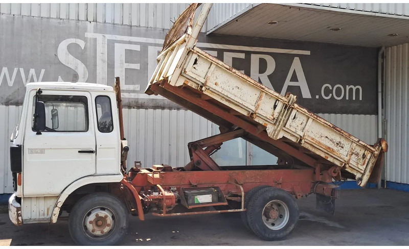 Renault Midliner S 130 , 6 Cylinder , 3 Way Tipper , Spring suspensiom - Camião basculante: foto 2 Renault Midliner S 130 , 6 Cylinder , 3 Way Tipper , Spring suspensiom - Camião basculante: foto 2