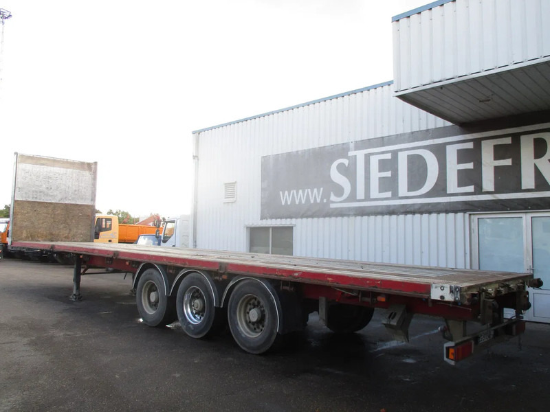 Samro SR 334 , 3 SAF Axle , Drum Brakes , Air Suspension - Semi-reboque plataforma/ Caixa aberta: foto 5 Samro SR 334 , 3 SAF Axle , Drum Brakes , Air Suspension - Semi-reboque plataforma/ Caixa aberta: foto 5
