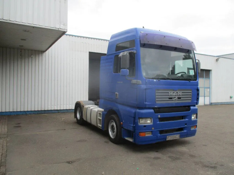 MAN TGA , FOR PARTS ONLY , NO ENGINE AND GEARBOX - Tractor: foto 4 MAN TGA , FOR PARTS ONLY , NO ENGINE AND GEARBOX - Tractor: foto 4