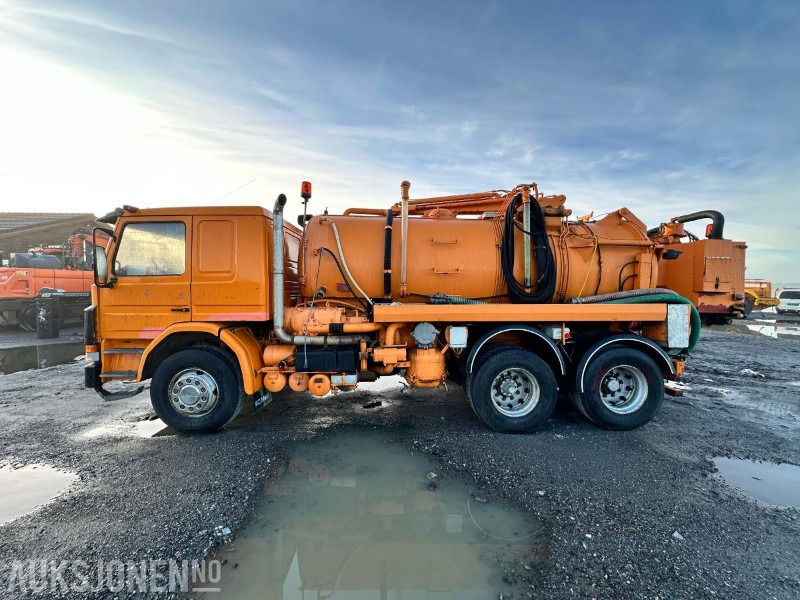 1984 Scania P112H 6X2 LSlamsuger / Sugebil – Motorredskap - Caminhão limpa fossa: foto 2 1984 Scania P112H 6X2 LSlamsuger / Sugebil – Motorredskap - Caminhão limpa fossa: foto 2