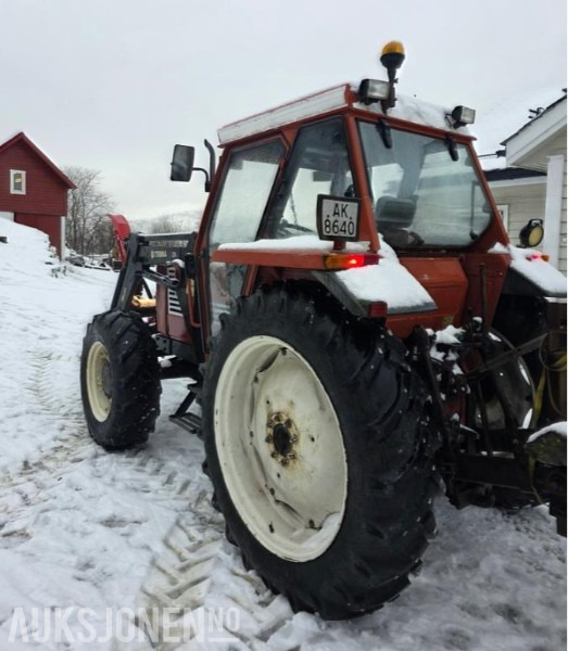 1986 Fiat 80-90 MVA FRI TRAKTOR MED FRONSKUFFE OG TRIMA FRONTLASTER - Trator: foto 3 1986 Fiat 80-90 MVA FRI TRAKTOR MED FRONSKUFFE OG TRIMA FRONTLASTER - Trator: foto 3