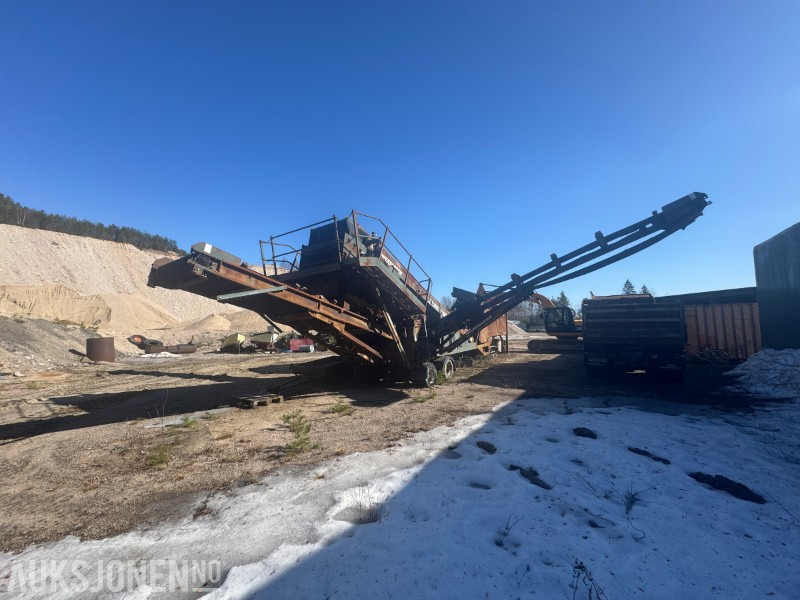 1988 Powerscreen T. Chieftain 1400 - Sikteverk - Peneira vibratória: foto 1 1988 Powerscreen T. Chieftain 1400 - Sikteverk - Peneira vibratória: foto 1