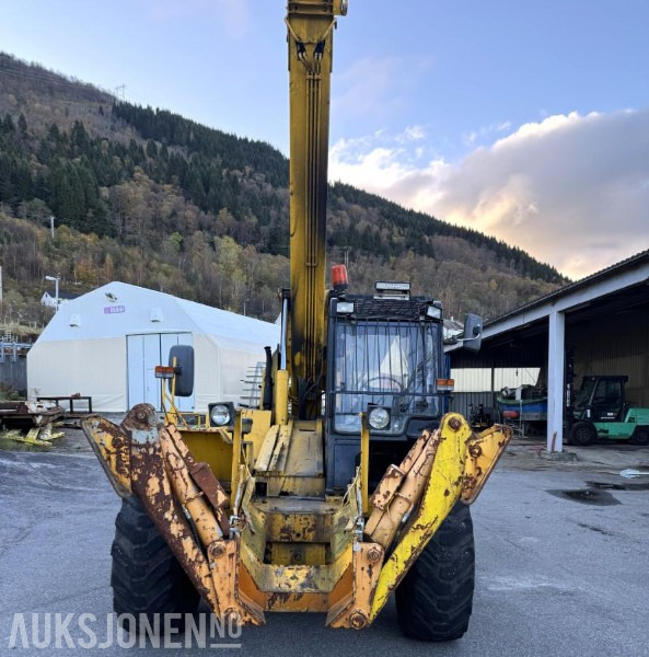 1992 JCB 530-120 Teleskoplaster - Pallegaffel - Brøyteskjær - Timer: 8246 - Empilhador telescópico: foto 4 1992 JCB 530-120 Teleskoplaster - Pallegaffel - Brøyteskjær - Timer: 8246 - Empilhador telescópico: foto 4