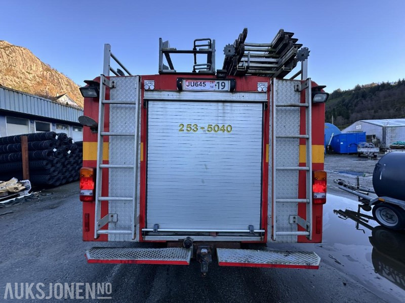 1992 Scania R 113ML - 400 6X2 Tankbil/Brannbil med vannkanon - Repobjekt, 553874km - Carro de bombeiro: foto 4 1992 Scania R 113ML - 400 6X2 Tankbil/Brannbil med vannkanon - Repobjekt, 553874km - Carro de bombeiro: foto 4