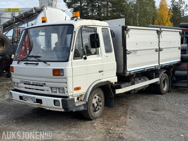 1993 Nissan Diesel planbil - Camião de caixa aberta/ Plataforma: foto 1 1993 Nissan Diesel planbil - Camião de caixa aberta/ Plataforma: foto 1