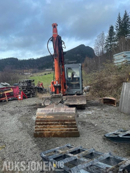 1997 PEL-JOB EB706 gravemaskin graveskuffe smalskuffe pusseskuffe - Escavadeira: foto 2 1997 PEL-JOB EB706 gravemaskin graveskuffe smalskuffe pusseskuffe - Escavadeira: foto 2