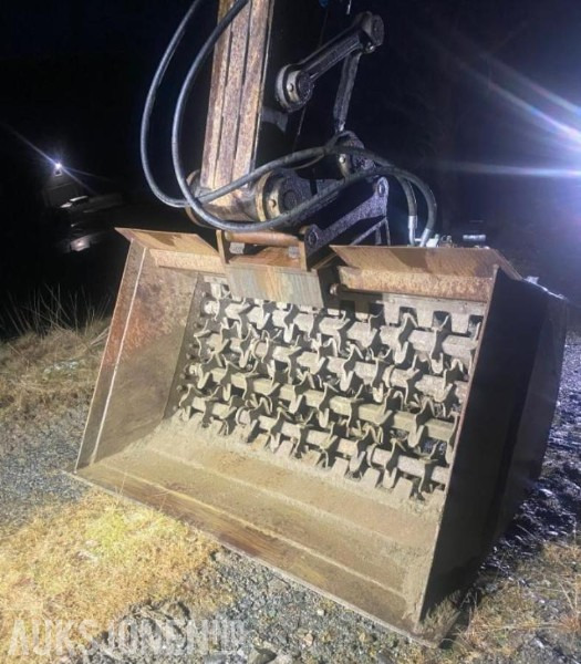 1999 Multimaster sorteringsskuffe S70 og BM feste - Equipamento de construção: foto 1 1999 Multimaster sorteringsskuffe S70 og BM feste - Equipamento de construção: foto 1