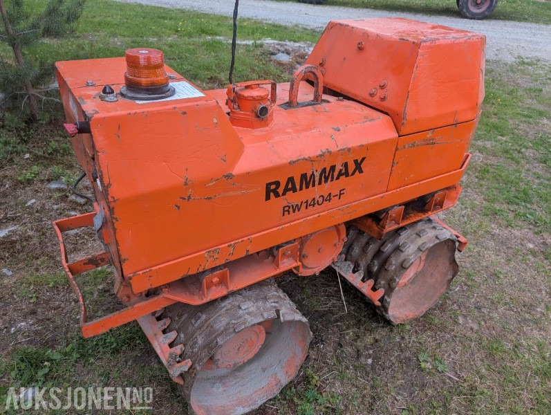 1999 Rammax RW 1404-F - Rolo: foto 1 1999 Rammax RW 1404-F - Rolo: foto 1