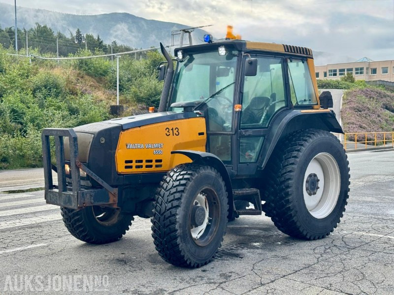 1999 Valtra 6550 - Traktor - Timer: 18688 - Trator: foto 1 1999 Valtra 6550 - Traktor - Timer: 18688 - Trator: foto 1