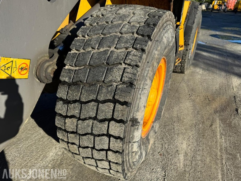 Pá carregadora de rodas 2001 Volvo L90 D hjullaster med skuffe: foto 15