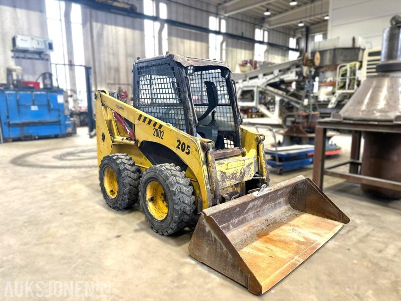 2002 Komatsu SK 81.5 kompaktlaster - Mini pá carregadora: foto 1 2002 Komatsu SK 81.5 kompaktlaster - Mini pá carregadora: foto 1