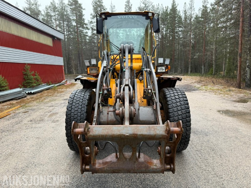 2002 Volvo L70D Hjullaster – Hydraulisk HK-feste – 3 og 4. funksjon - Pá carregadora de rodas: foto 3 2002 Volvo L70D Hjullaster – Hydraulisk HK-feste – 3 og 4. funksjon - Pá carregadora de rodas: foto 3