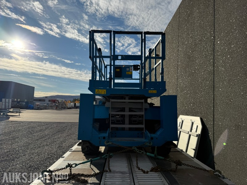 2004 Genie GS-3268R - Sakselift - 4x4 - 4152kg - 3734t - Plataforma aérea: foto 5 2004 Genie GS-3268R - Sakselift - 4x4 - 4152kg - 3734t - Plataforma aérea: foto 5
