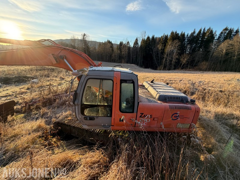 2004 Hitachi ZX210 LC beltegraver - REP.objekt - Escavadeira: foto 3 2004 Hitachi ZX210 LC beltegraver - REP.objekt - Escavadeira: foto 3