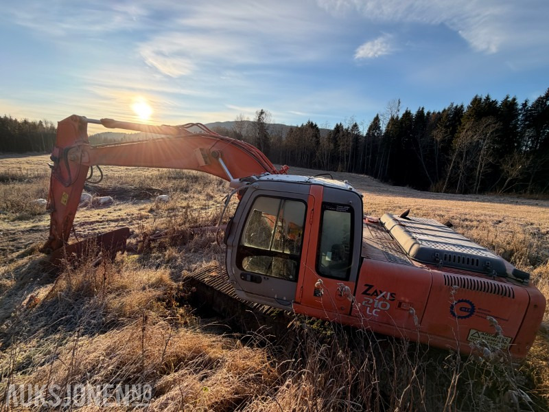 2004 Hitachi ZX210 LC beltegraver - REP.objekt - Escavadeira: foto 4 2004 Hitachi ZX210 LC beltegraver - REP.objekt - Escavadeira: foto 4