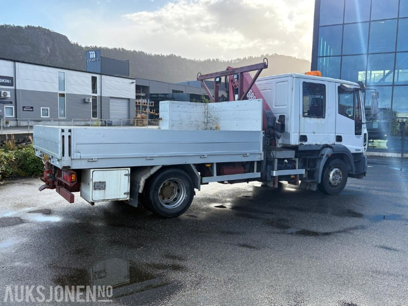 2004 Iveco 120E24 EUROCARGO kranbil - registrert for 5 sitteplasser - Camião grua: foto 3 2004 Iveco 120E24 EUROCARGO kranbil - registrert for 5 sitteplasser - Camião grua: foto 3