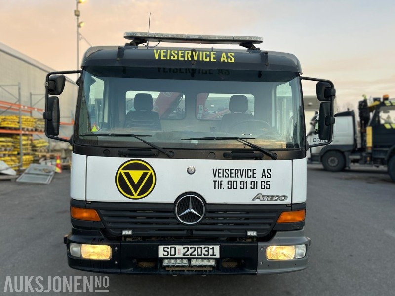 2004 Mercedes-Benz Atego 818/36 AT – Planbil med Fassi F60 kran – EU-godkjent til 02/2026 – Kjørbar - Camião grua: foto 2 2004 Mercedes-Benz Atego 818/36 AT – Planbil med Fassi F60 kran – EU-godkjent til 02/2026 – Kjørbar - Camião grua: foto 2