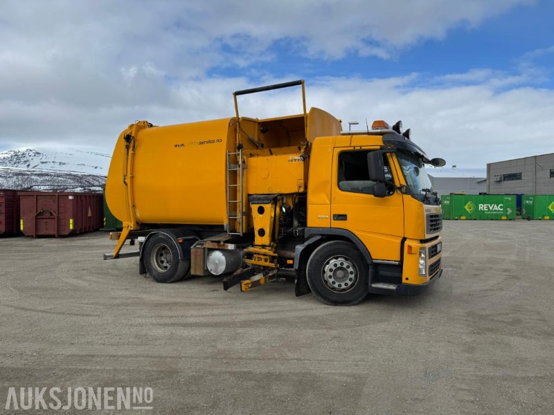 2004 Volvo FM-9 4X2 Komprimator - Sidelaster - 247983KM - Caminhão de lixo: foto 3 2004 Volvo FM-9 4X2 Komprimator - Sidelaster - 247983KM - Caminhão de lixo: foto 3