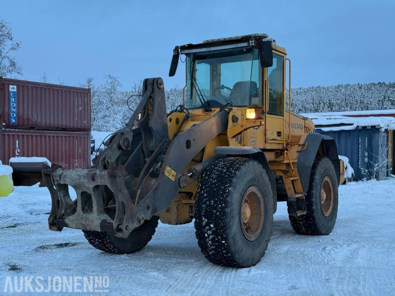 2004 Volvo L90E - Sentralsmøring - Ny motor - Pá carregadora de rodas: foto 1 2004 Volvo L90E - Sentralsmøring - Ny motor - Pá carregadora de rodas: foto 1