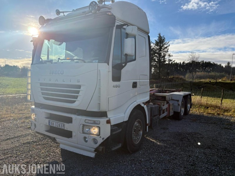 2005 Iveco 260S48 krokløft - Camião polibenne: foto 1 2005 Iveco 260S48 krokløft - Camião polibenne: foto 1