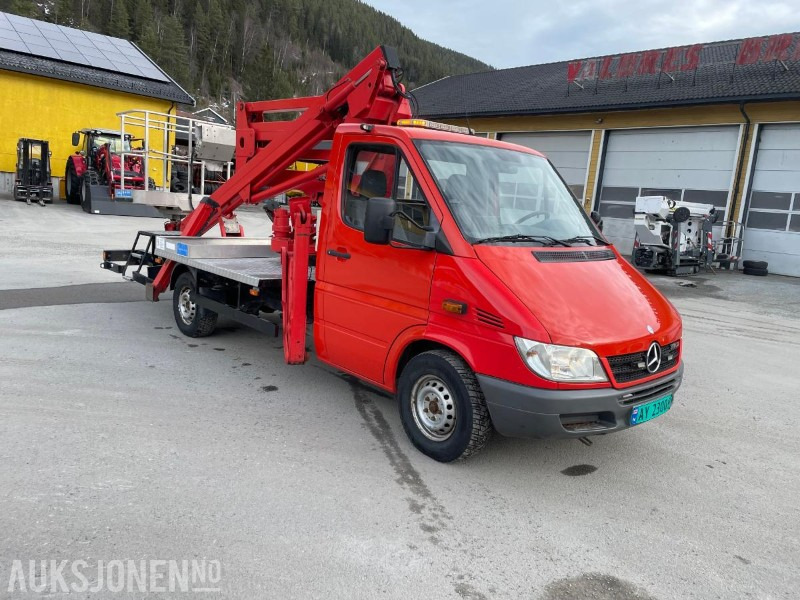 2005 Mercedes Sprinter 17m billift - Plataforma aérea: foto 5 2005 Mercedes Sprinter 17m billift - Plataforma aérea: foto 5