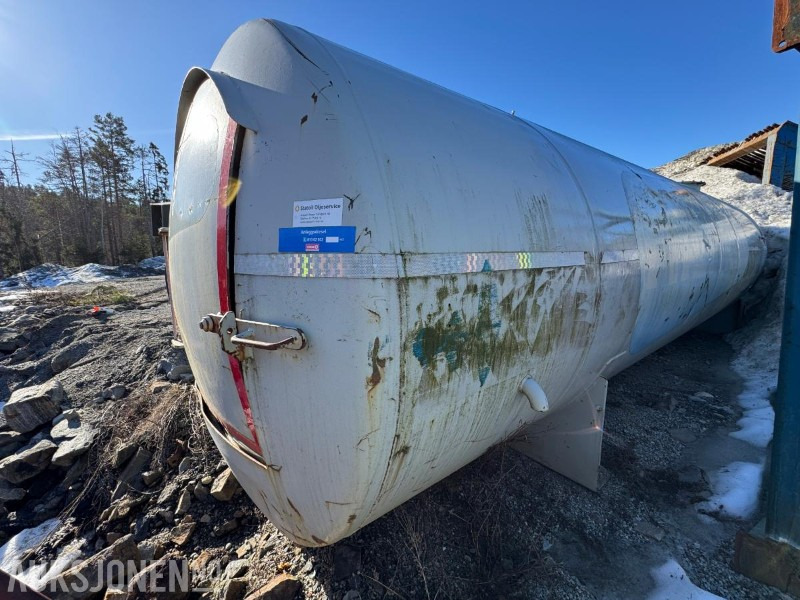 2006 Dieseltank 20m3 med pumpe - Equipamento de construção: foto 1 2006 Dieseltank 20m3 med pumpe - Equipamento de construção: foto 1
