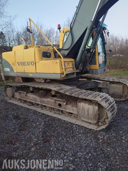 2006 Volvo EC 210B med Engcon EC20 tiltrotor, pusseskuff og graveskuff - Escavadeira: foto 3 2006 Volvo EC 210B med Engcon EC20 tiltrotor, pusseskuff og graveskuff - Escavadeira: foto 3