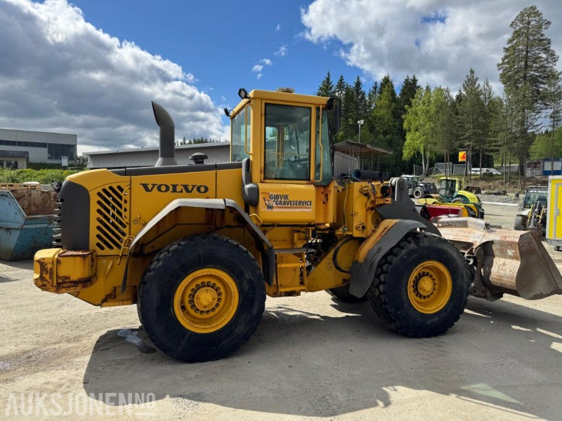 2006 Volvo L70E med skuffe - Pá carregadora de rodas: foto 5 2006 Volvo L70E med skuffe - Pá carregadora de rodas: foto 5