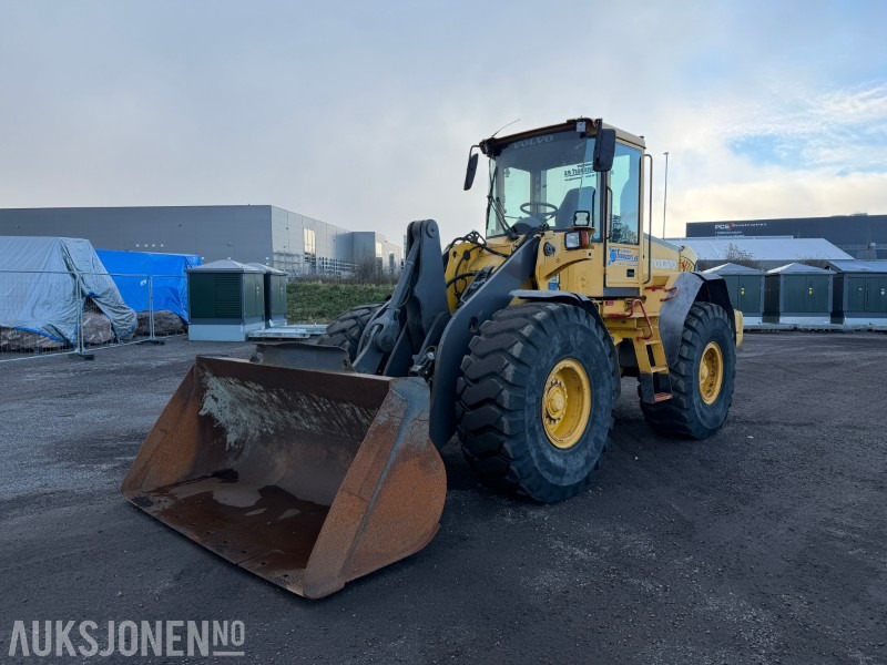 2006 Volvo L90E hjullaster - Sentralsmøring - Joystick - Tilleggshydraulikk - Pá carregadora de rodas: foto 1 2006 Volvo L90E hjullaster - Sentralsmøring - Joystick - Tilleggshydraulikk - Pá carregadora de rodas: foto 1