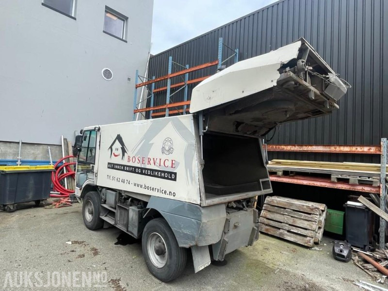 2007 AEBI MFH 5000 FEIE/KOSTEBIL - ROTERENDE FEIEBIL - IVECO MOTOR - KLIMA - 8800 TIMER. - Equipamento de construção: foto 3 2007 AEBI MFH 5000 FEIE/KOSTEBIL - ROTERENDE FEIEBIL - IVECO MOTOR - KLIMA - 8800 TIMER. - Equipamento de construção: foto 3