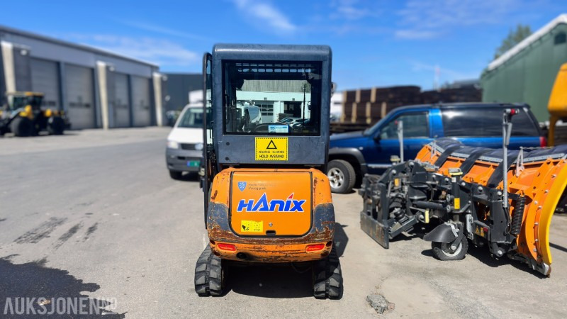 2008 Hanix H15B Minigraver med frontskjær og 3 skuffer - Mini escavadeira: foto 5 2008 Hanix H15B Minigraver med frontskjær og 3 skuffer - Mini escavadeira: foto 5