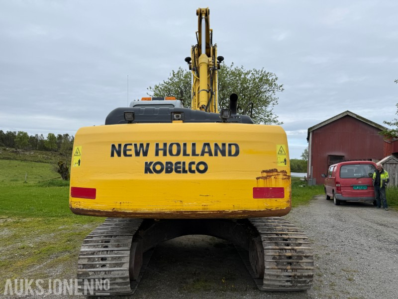 2008 Kobelco E215B Beltegraver - 2 skuffer - tiltrotator og leddet bom - Escavadeira: foto 5 2008 Kobelco E215B Beltegraver - 2 skuffer - tiltrotator og leddet bom - Escavadeira: foto 5