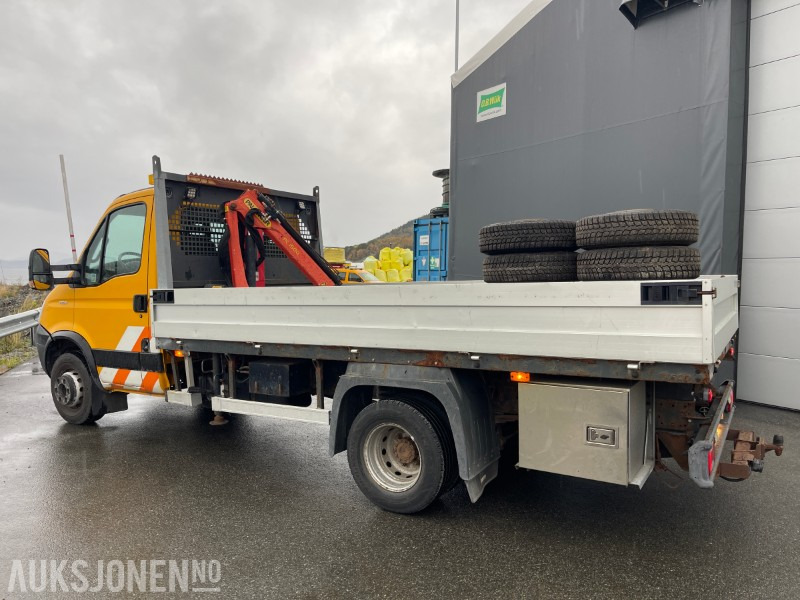 2009 Iveco Daily 3,0 - 177 Hk kranbil med nedfellbare karmer, kun 57865 km ! - Camião grua: foto 3 2009 Iveco Daily 3,0 - 177 Hk kranbil med nedfellbare karmer, kun 57865 km ! - Camião grua: foto 3