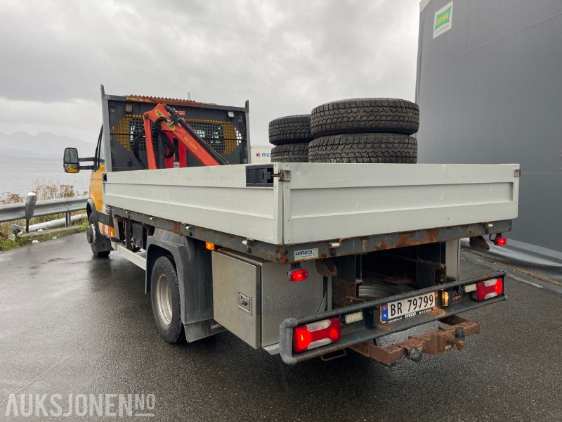 2009 Iveco Daily 3,0 - 177 Hk kranbil med nedfellbare karmer, kun 57865 km ! - Camião grua: foto 4 2009 Iveco Daily 3,0 - 177 Hk kranbil med nedfellbare karmer, kun 57865 km ! - Camião grua: foto 4