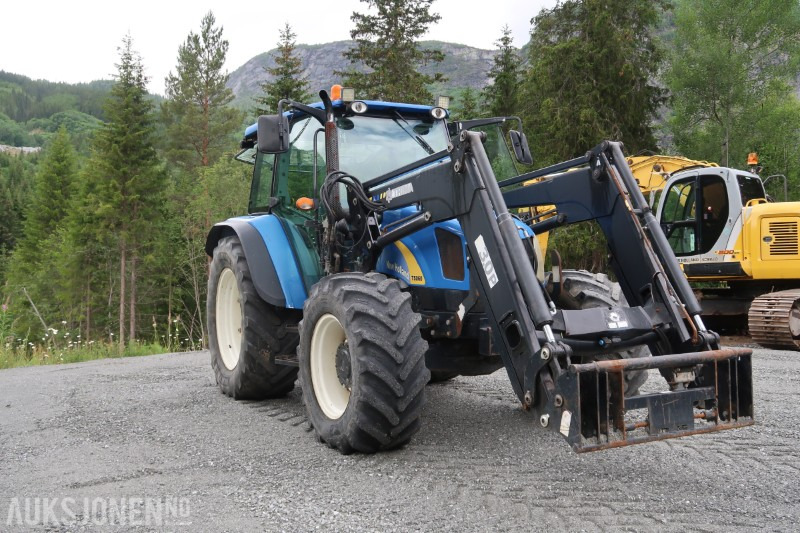 2009 New Holland T5060 Traktor / 8550 timer - Trator: foto 5 2009 New Holland T5060 Traktor / 8550 timer - Trator: foto 5