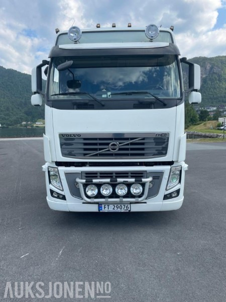 2009 Volvo FH16 Krokløft - 6x2 - Nylig EU godkjent - 1 stk containerkasse 35 m3 - 2 dekksett - Camião polibenne: foto 2 2009 Volvo FH16 Krokløft - 6x2 - Nylig EU godkjent - 1 stk containerkasse 35 m3 - 2 dekksett - Camião polibenne: foto 2