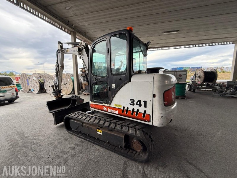 2010 Bobcat 341G Gravemaskin - 2 Skuffer - Engcon tiltrotator - Sertifisert - 6129T - Escavadeira: foto 2 2010 Bobcat 341G Gravemaskin - 2 Skuffer - Engcon tiltrotator - Sertifisert - 6129T - Escavadeira: foto 2
