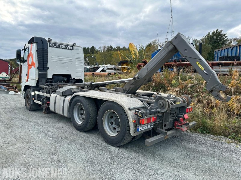2010 Volvo FH16 6x4 krokbil – 551 hk // Palfinger krokløft // Brøyterigget med underliggende skjær - Camião polibenne: foto 4 2010 Volvo FH16 6x4 krokbil – 551 hk // Palfinger krokløft // Brøyterigget med underliggende skjær - Camião polibenne: foto 4
