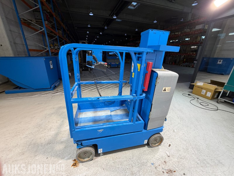 2011 GRC 12 - 5,5m mastelift - Plataforma aérea: foto 4 2011 GRC 12 - 5,5m mastelift - Plataforma aérea: foto 4